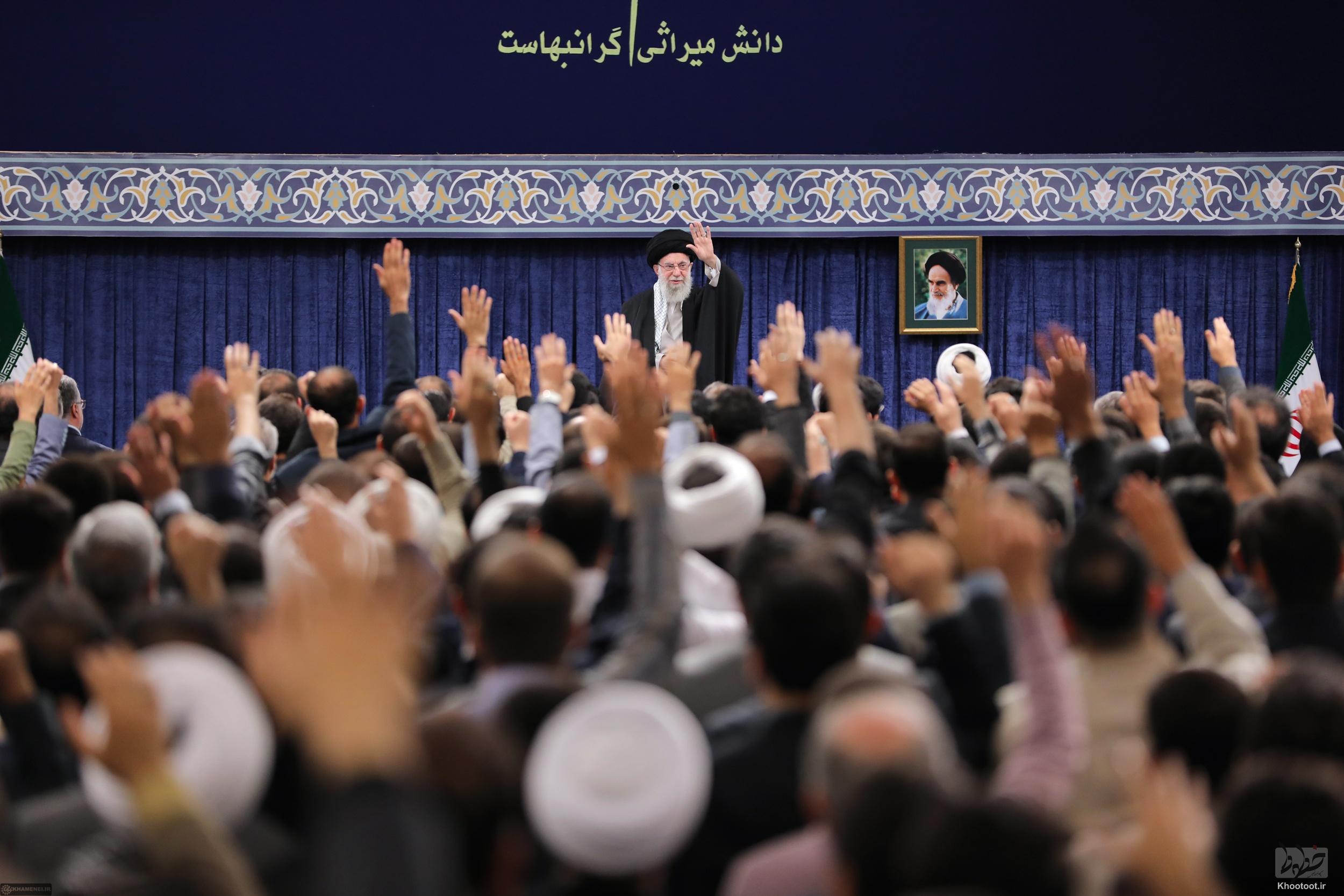 آغاز دیدار نخبگان و استعدادهای برتر علمی با رهبر معظم انقلاب آغاز دیدار نخبگان و استعدادهای برتر علمی با رهبر معظم انقلاب