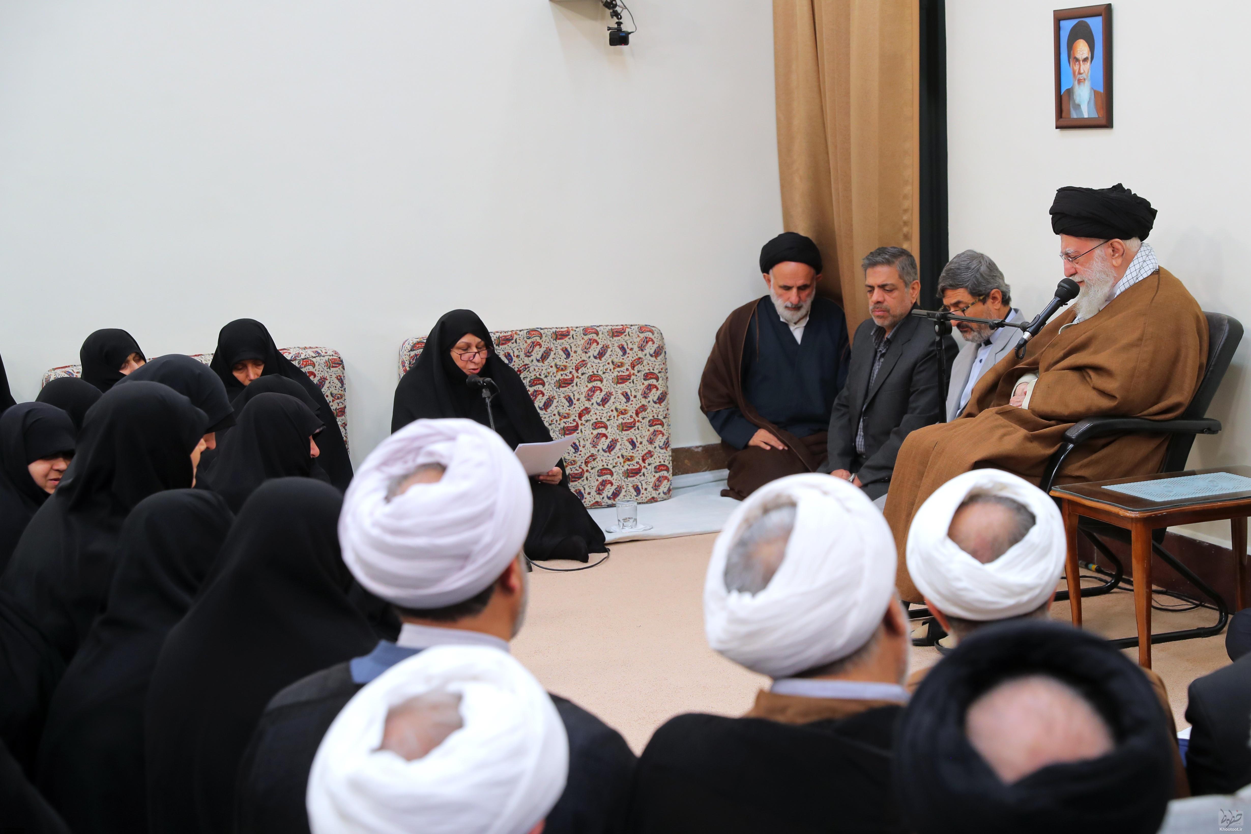دیدار جمعی از اعضای جامعة الزهراء با رهبر معظم انقلاب دیدار جمعی از اعضای جامعة الزهراء با رهبر معظم انقلاب