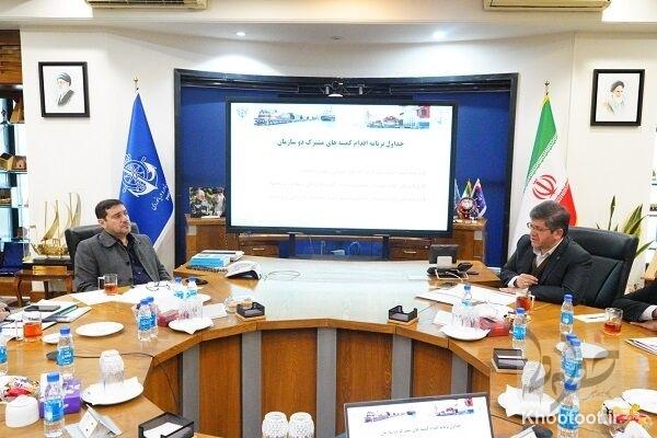 رفع موانع موجود بر سر راه توسعه شبکه ریلی در بنادر بزرگ تجاری کشور/ امضای تفاهم‌نامه در مراسم روز حمل و نقل