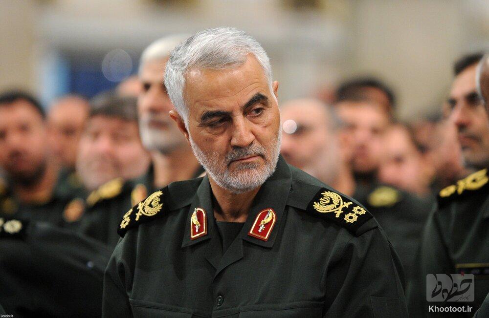 سردار دلها؛ حاج قاسم سلیمانی، مکتبی زنده در تاریخ مقاومت/ شهیدی که هرگز میان مسئولیت و انسانیت، یکی را فدای دیگری نکرد سردار دلها؛ حاج قاسم سلیمانی، مکتبی زنده در تاریخ مقاومت/ شهیدی که هرگز میان مسئولیت و انسانیت، یکی را فدای دیگری نکرد