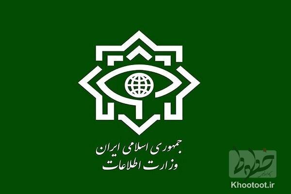 کشف محمولههای بزرگ سلاحهای جنگی سبک و نیمهسنگین توسط وزارت اطلاعات کشف محمولههای بزرگ سلاحهای جنگی سبک و نیمهسنگین توسط وزارت اطلاعات