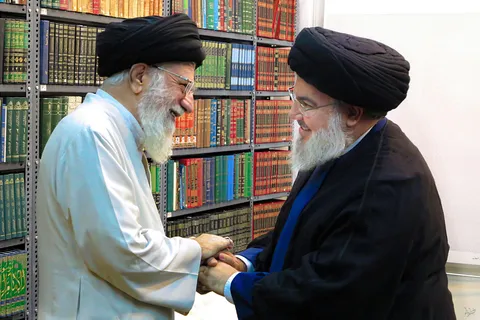 گزارش تصاویری از شهید سیدحسن نصرالله در کنار رهبر معظم انقلاب