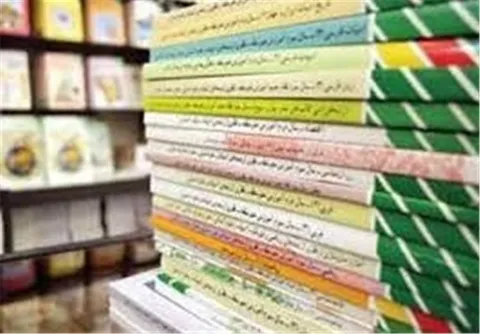 وزیر ارشاد پادرمیانی می‌کند!/دلایل آموزش و پرورش برای مخالفت با توزیع کتاب‌های درسی در کتابفروشی‌ها