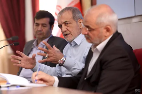 گزارش تصویری از حضور رئیس جمهور در جمع مسئولان وزارت ورزش و جوانان