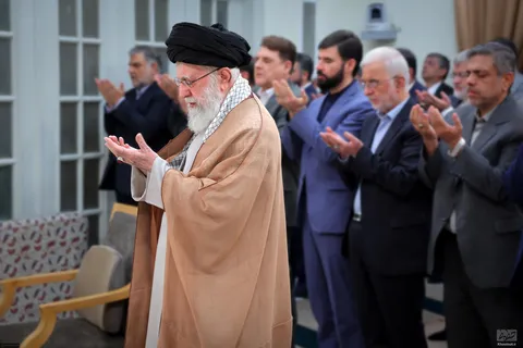گزارش تصویری از دیدار وزیر کشور و استانداران با رهبر معظم انقلاب