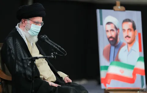 گزارش تصویری از دیدار رئیس‌جمهور و اعضای هیئت دولت با مقام معظم رهبری
