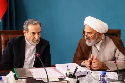 گزارش تصویری از نشست کمیسیون اصل 90 مجلس با حضور وزیر امور خارجه