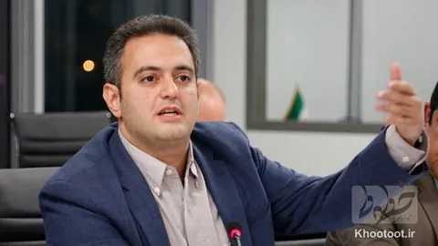 جایزه روز ملی صادرات را باید به بنیاد ملی نخبگان داد چون مغزهای کشور را صادر می‌کند!