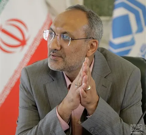 اصلاح آیین نامه های ناکارآمد در راستای تسهیل در امر بیمه گری است