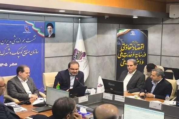 بسته حمایتی ۴۰۰ همتی از تولیدکنندگان در چهار مرحله دنبال می‌شود