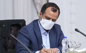 وزیر اقتصاد از کم‌کاری بانک‌های خصوصی انتقاد کرد