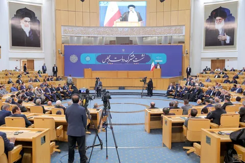 گزارش تصویری از نخستین نشست مشترک دولت و مجلس در سال جدید