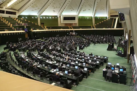 گزارش تصویری از دفاع رییس جمهور از کلیات بودجه ۱۴۰۲ در مجلس