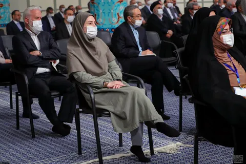 گزارش تصویری از دیدار مسئولان وزارت امور خارجه و سفیران جمهوری اسلامی ایران با مقام معظم رهبری