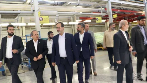 گزارش تصویری خطوط از بازدید فرمانده قرارگاه مبارزه با مفاسد اقتصادی و اداری کل کشور از گروه بهمن