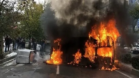 تماشا کنید / شناسایی خانه تیمی اغتشاشگران در فردیس و دستگیری آنان