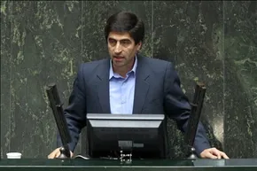 مافیای خودرو اقتصاد کشور را گروگان گرفته است / واردات برای ایجاد رقابت الزامی است