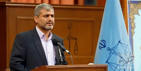 ضرورت برخورد با فساد و صیانت از سلامت اداری/ برای انجام امورات مردم باید گوش شنوا داشت