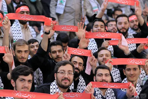 گزارش تصویری از دیدار بسیجیان با رهبر معظم انقلاب