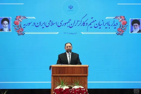 گزارش تصویری از دیدار رئیس جمهور با ایرانیان مقیم سوریه