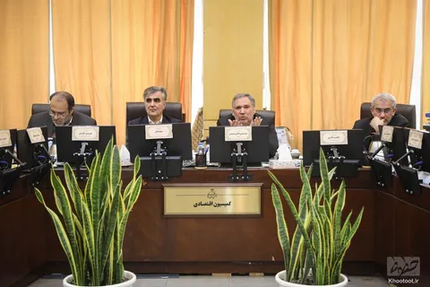 گزارش تصویری از جلسه کمیسیون اقتصادی با حضور وزیر اقتصاد و رئیس کل بانک مرکزی