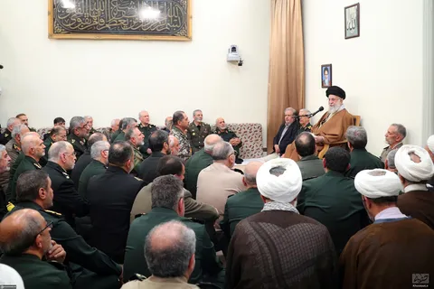 گزارش تصویری از دیدار جمعی از فرماندهان نیروهای مسلح با فرمانده معظم کل قوا
