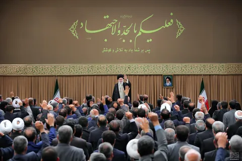 گزارش تصویری از دیدار رهبر معظم انقلاب با رئیس و نمایندگان مجلس دوازدهم