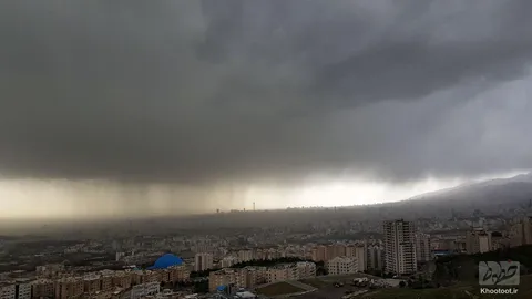 تماشا کنید/بارش شدید تگرگ در شهر تهران