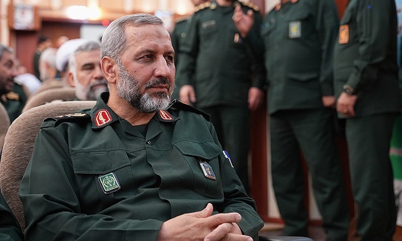 حضور در خیابان را تا زمانی که مقام معظم رهبری اراده می‌کنند؛ حفظ کنید
